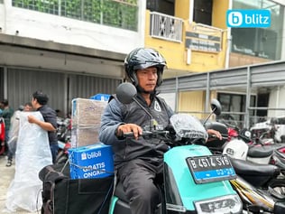 Showcasing Blitz's EV delivery rider