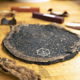 symmetry wood's substitute of wood made from bacterial cellulose waste of kombucha industry